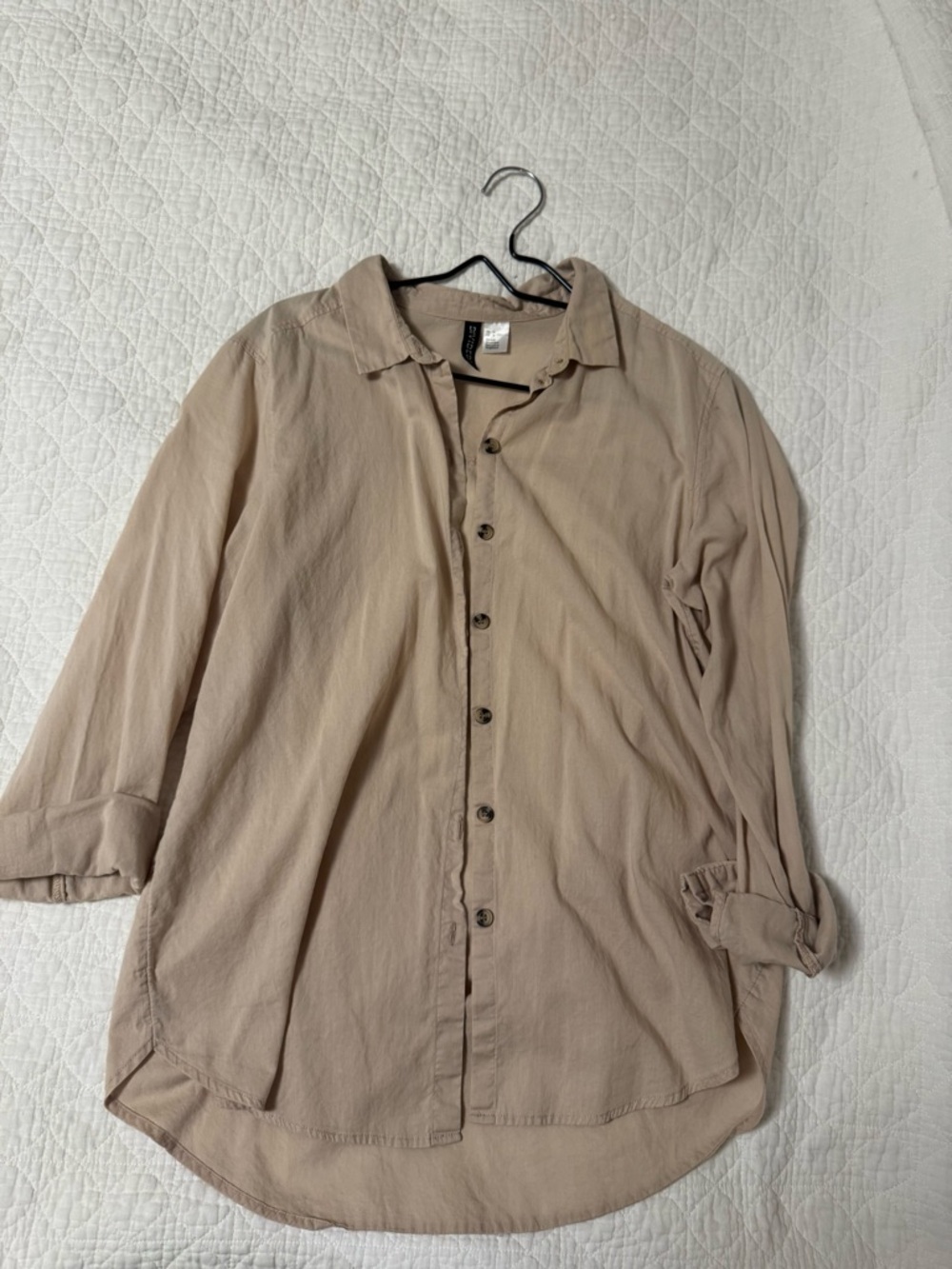 H&M Lightweight Cotton Long-Sleeve Button-Down Shirt